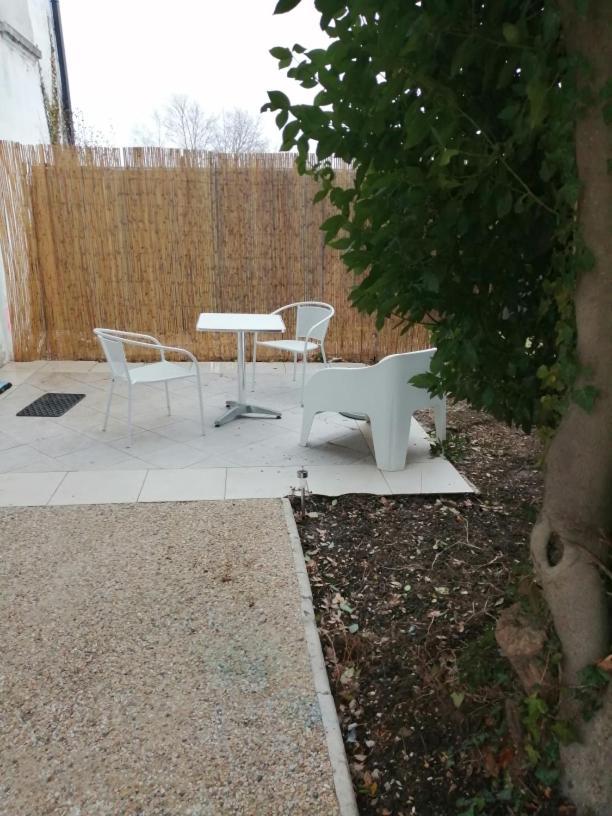 Appartement Tout Proche De Bourg-En-Bresse Peronnas Экстерьер фото